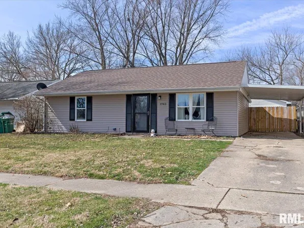 1943 Stonehenge Rd, Springfield, IL 62702