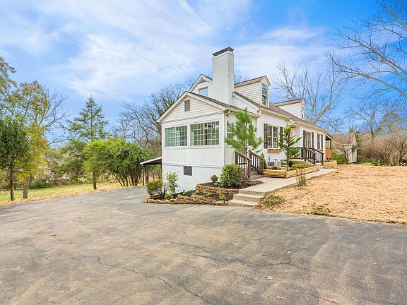 4th image of 1804 Cedar Ln