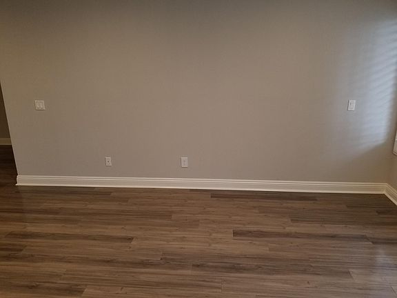 4th image of 3667 Hughes Ave #105