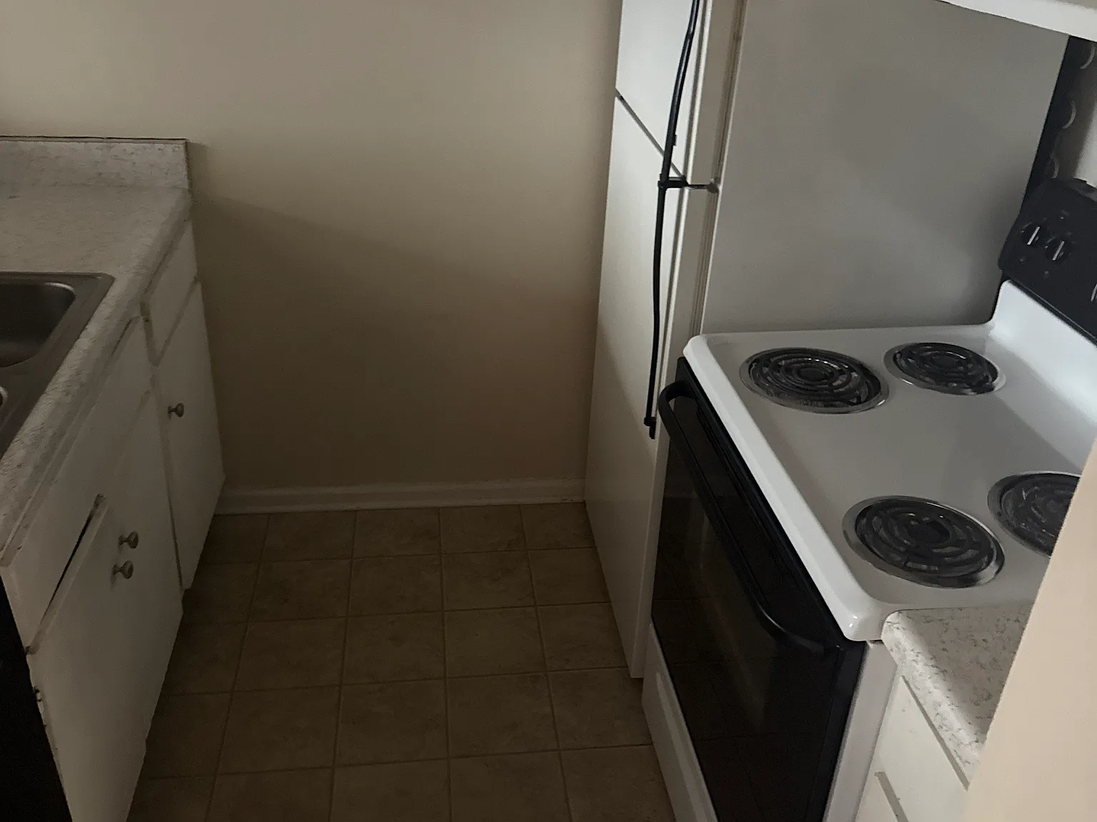 2 bed, $1,000 — Photo 4