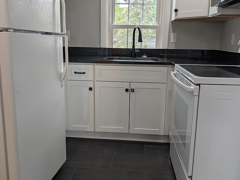 178 Manning St #2 — Photo 14