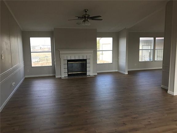 4th image of 9039 Meena Dr