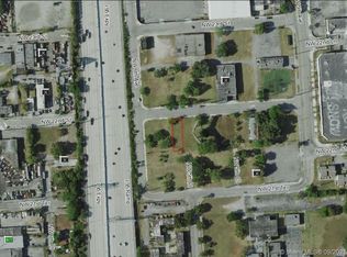 570 NW 22nd St, Miami, FL 33127