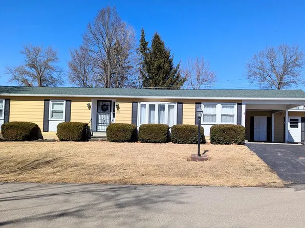 40 Skyline Dr, Wellsboro, PA 16901