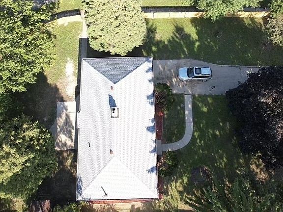4th image of 7400 W Villard Ave
