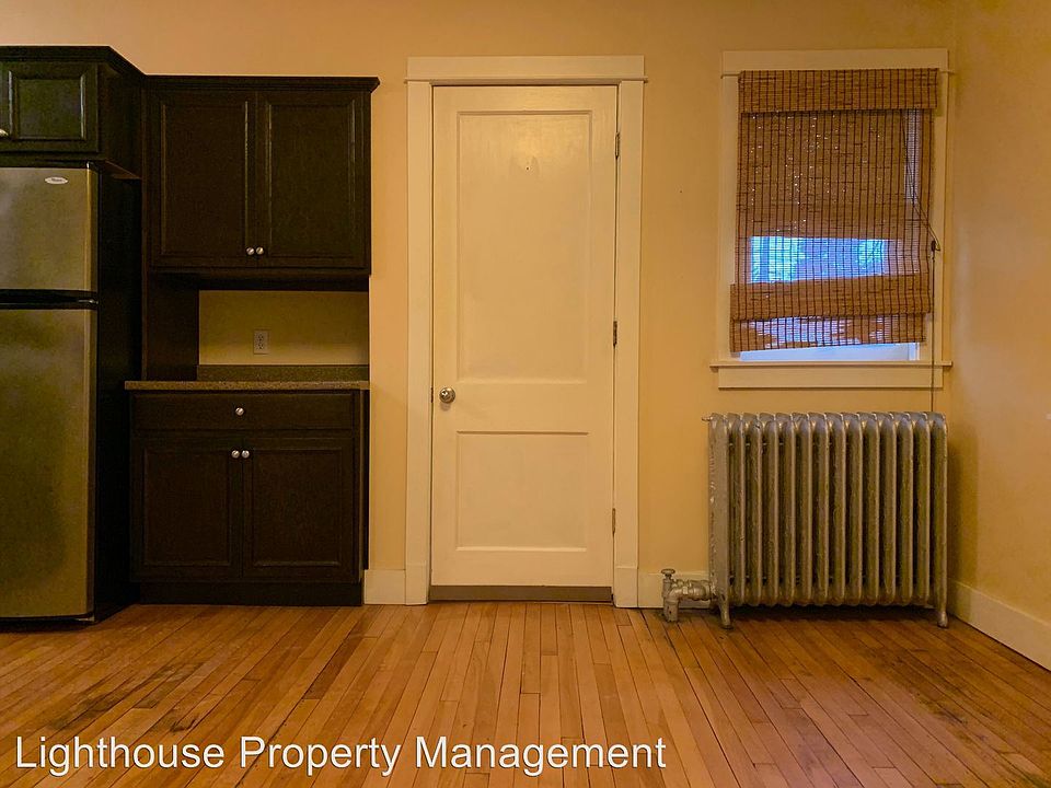 1st image of 49 Prospect Ave NE APT 2