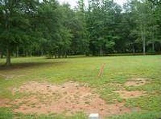 132 Nicolas Rd, Royston, GA 30662