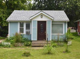 2232 Forest View Rd, Rockford, IL 61108