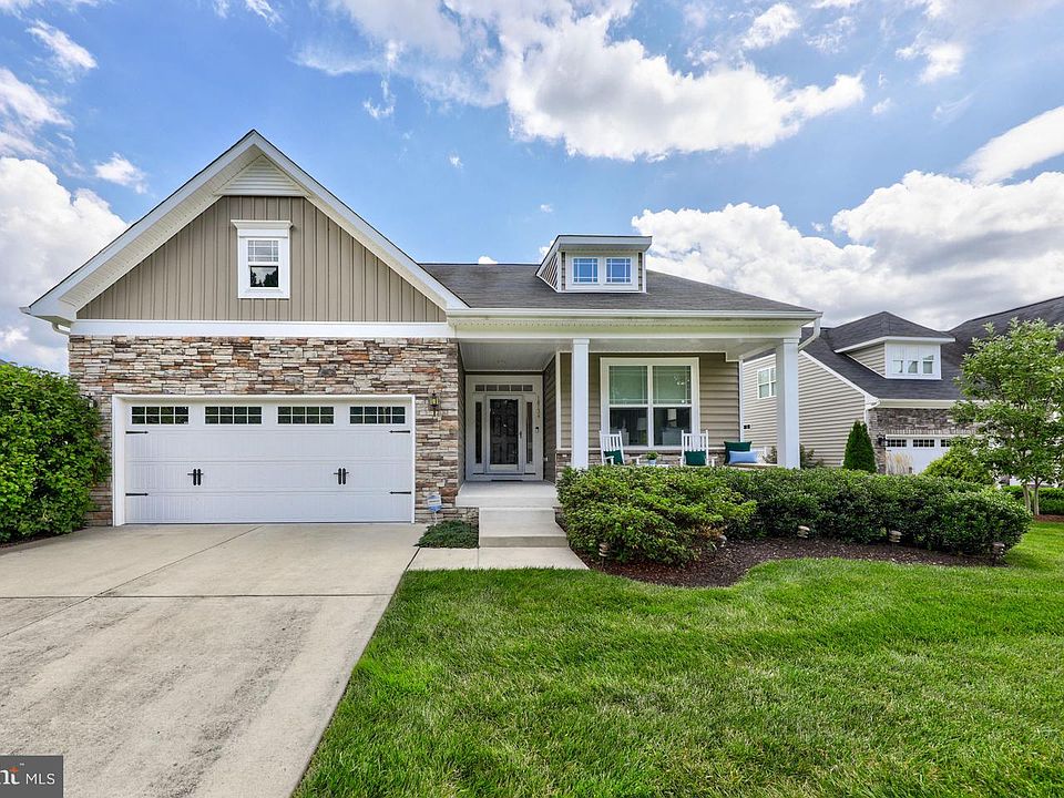 1st image of 18734 Lakelands Dr #331