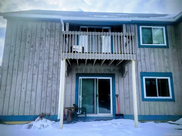 82 Sterling Street #82, Beacon, NY 12508