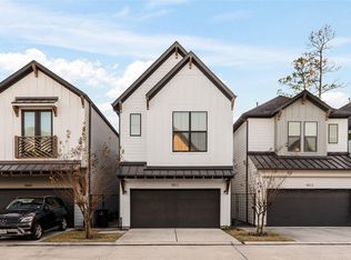 9011 Wellspring Dr, Houston, TX 77080