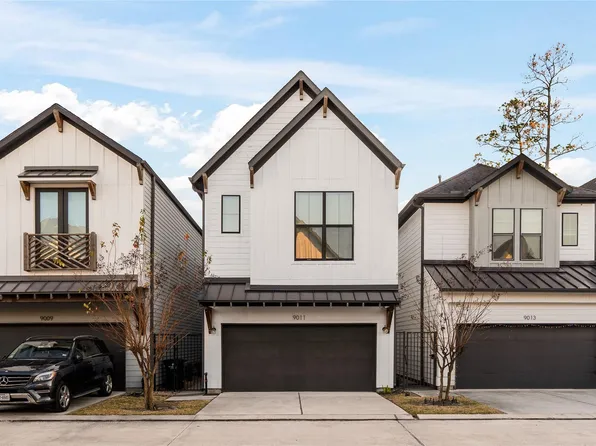 9011 Wellspring Dr, Houston, TX 77080