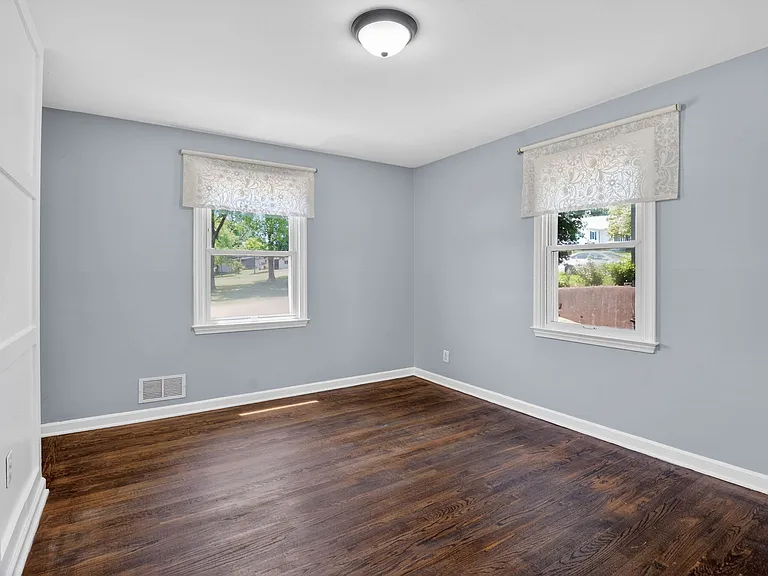 520 Hawthorne Rd #1 — Photo 9