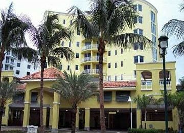 5th image of 3000 NE 188th St APT 303