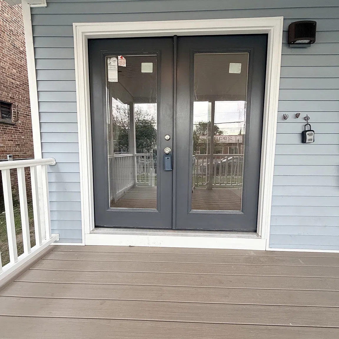 2 bed, 1.0 bath, 801 sqft, $2,400 — Photo 2