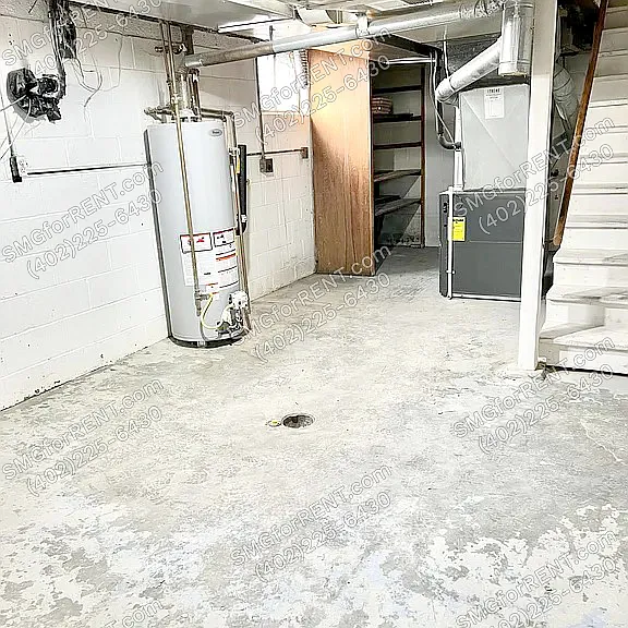 2124 S 42nd St — Photo 16