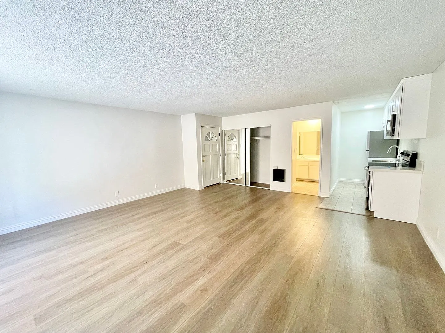 Centinela Luxury Investments Group LLC — Photo 2