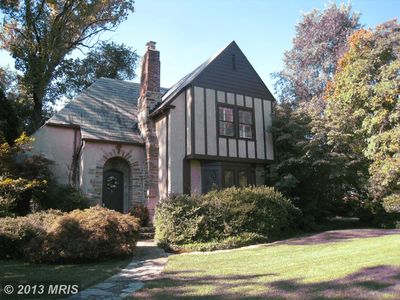 403 W Chesapeake Ave, Towson, MD, 21204