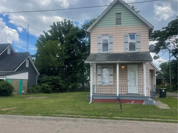 1318 4th St NE, Canton, OH 44704