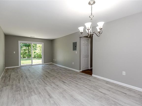 4th image of 130 Fordson Ave APT 3