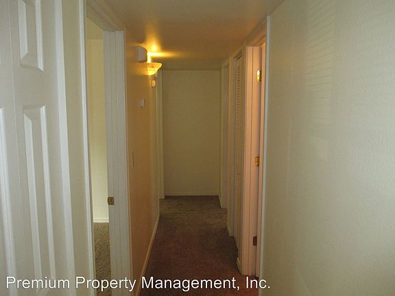 5th image of 4517 Garden Ct SE