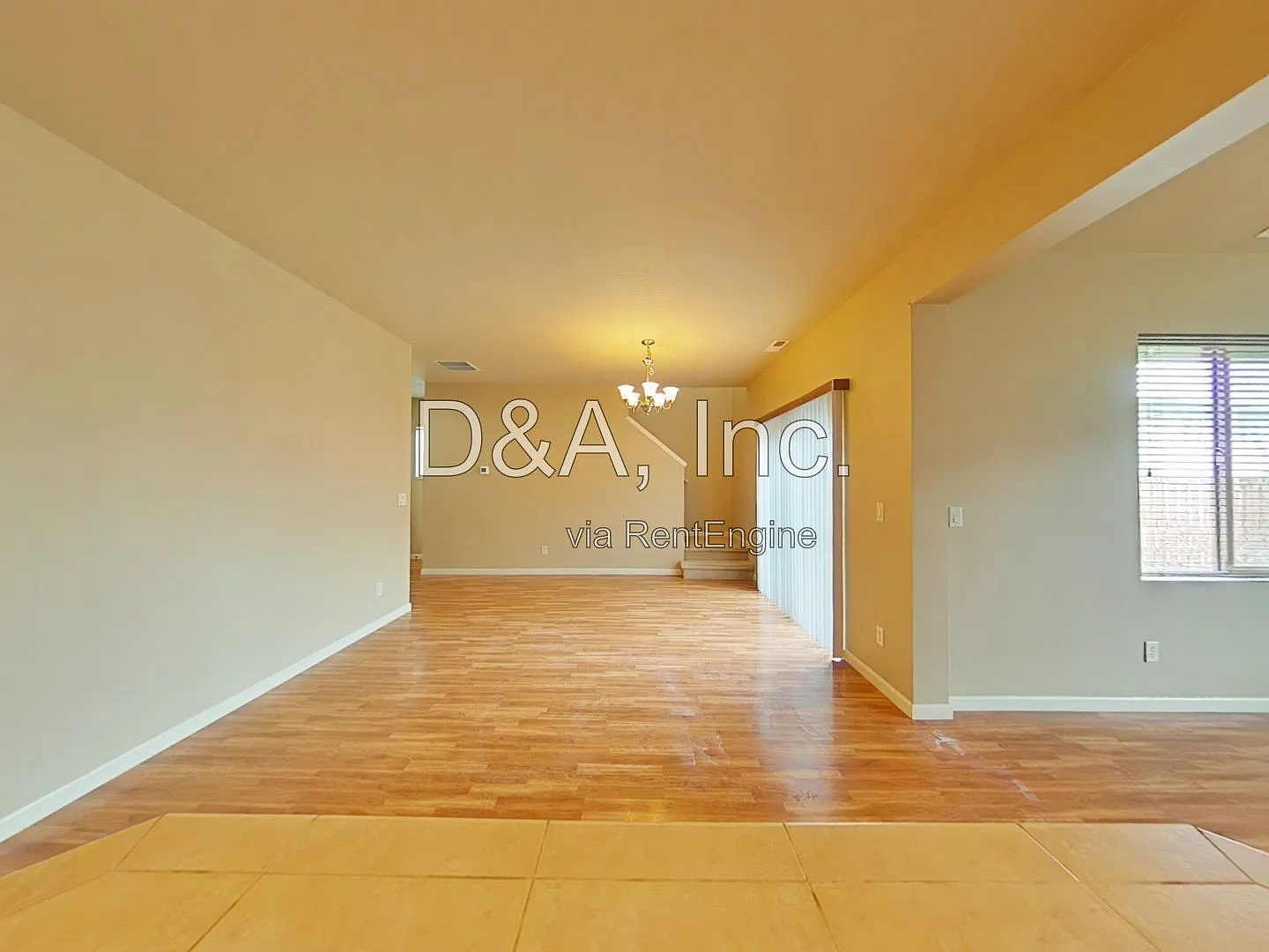 3 bed, 2.5 bath, 1518 sqft, $2,395 — Photo 3