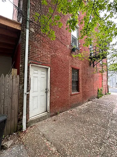 600 Lamberton St Photo 1