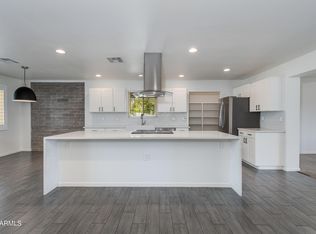 821 E Cavalier Dr, Phoenix, AZ 85014