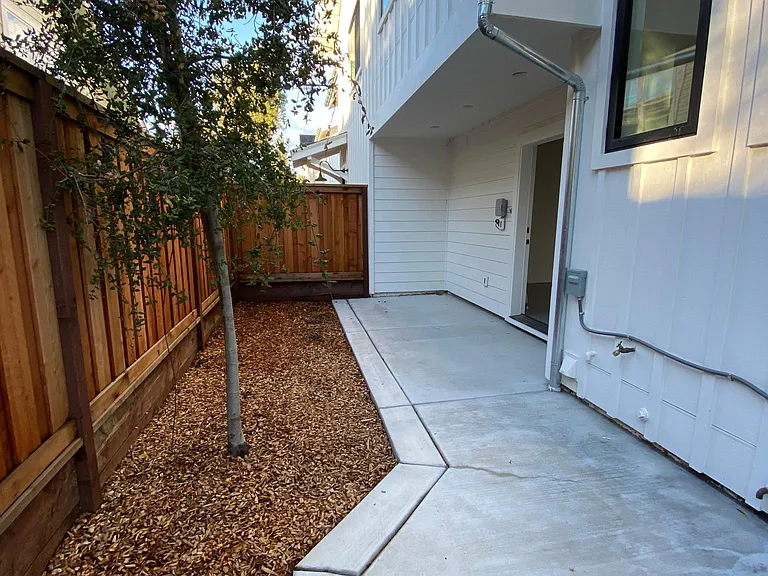 Side yard