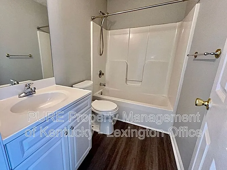 2561 Mackenzie Ln — Photo 19
