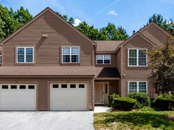 512 Ridgefield Cir #C, Clinton, MA 01510