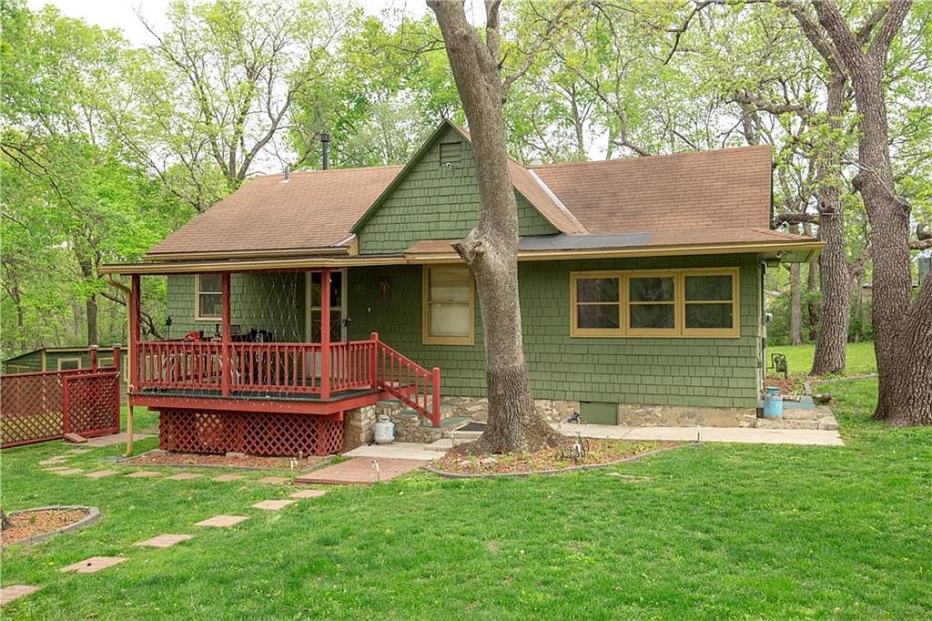 2910 S 38th St, Kansas City, KS 66106 Zillow