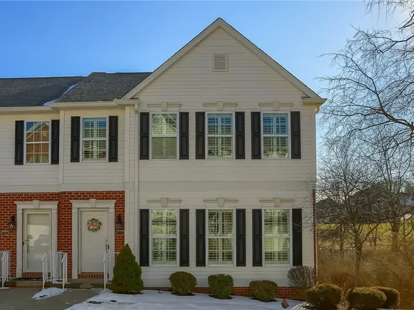 404 Lakeview Ct, Mars, PA 16046