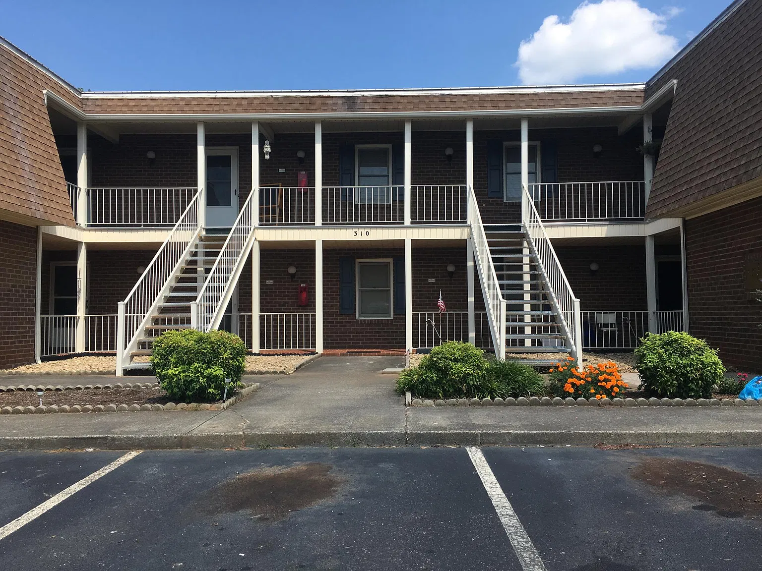 2 bed, 1066 sqft, $1,150 — Photo 2