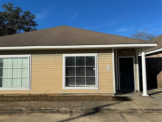 1608 Western Ave #A — Photo 2