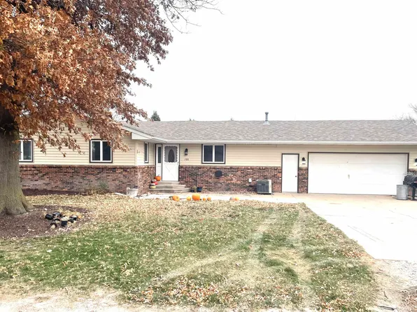 100 N Fir Ct, Davenport, NE 68335