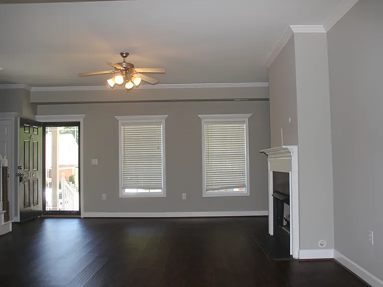 314 Rexford Dr — Photo 3