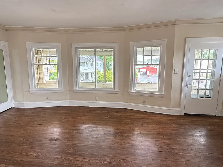 12305 Fairport Ave #2 — Photo 4
