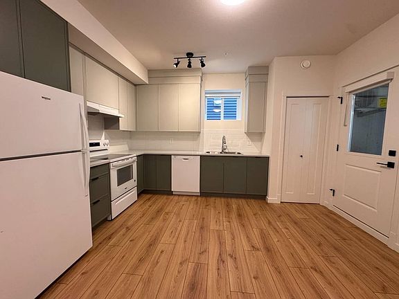 2nd image of 11058 Lockwood St
