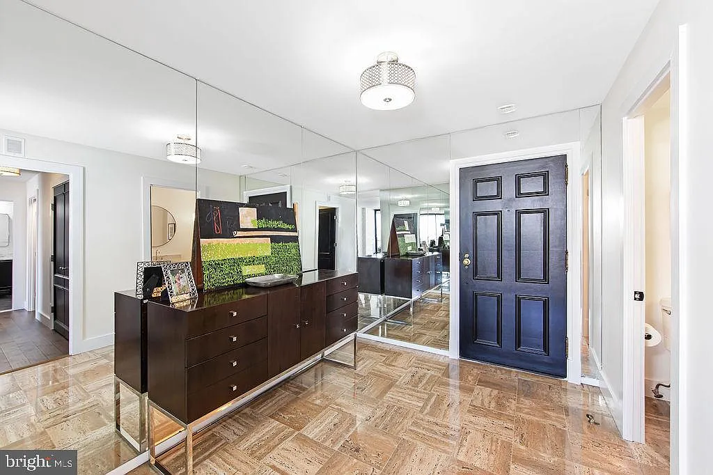 Building Photo - 2700 Virginia Ave NW #1109