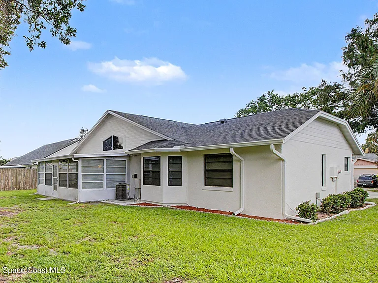 3474 Floral Palm Blvd — Photo 25