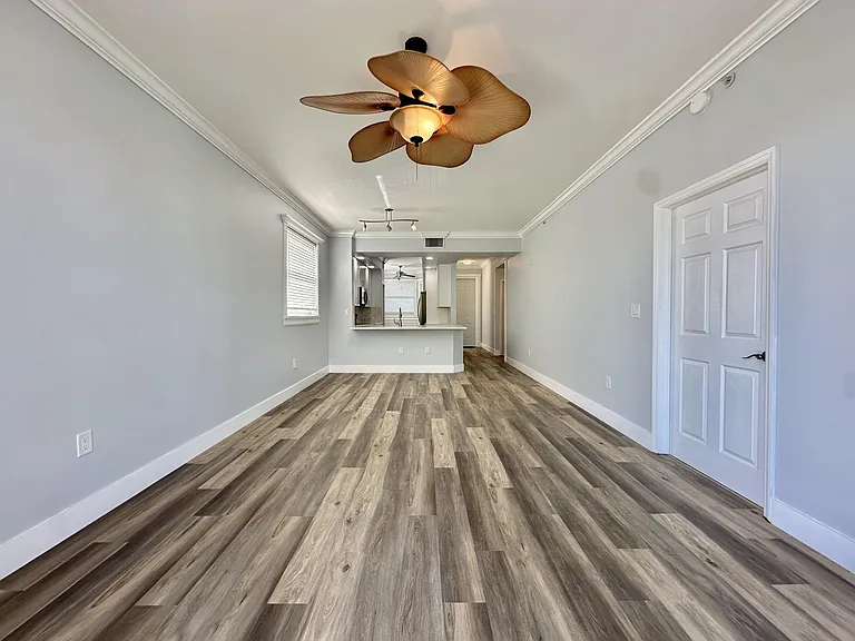27 Royal Palm Way #406 — Photo 15