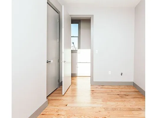 Rented by EXR | media 6