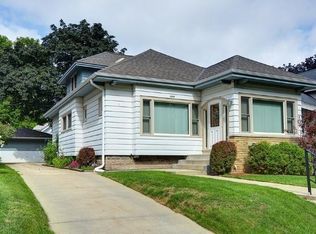 2247 N 69th St, Wauwatosa, WI 53213