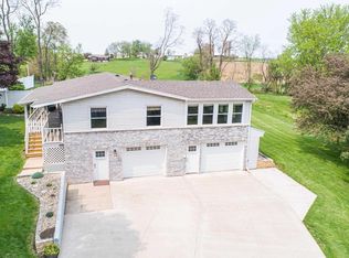 180 Water St, Benton, WI 53803