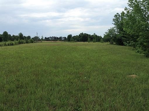 1st image of Suzanne Ln