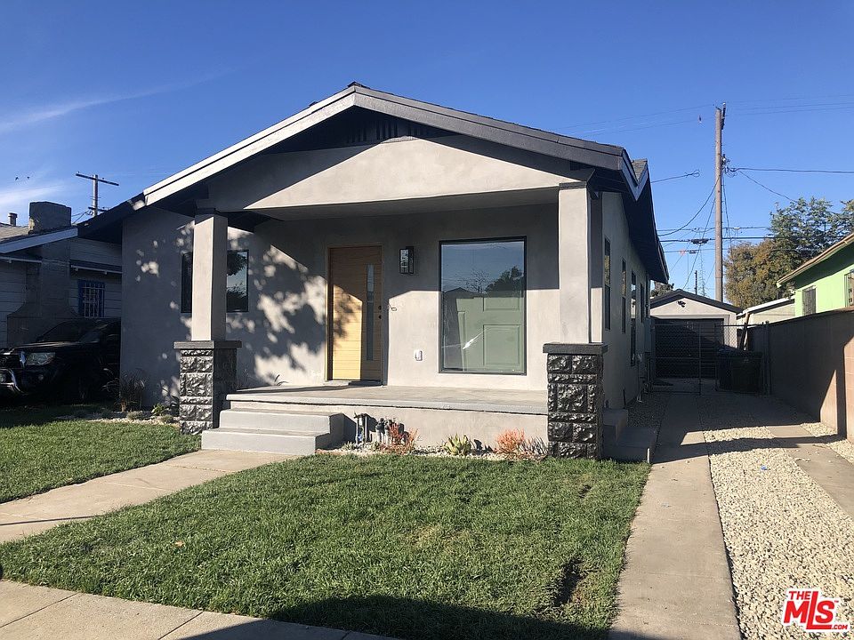 1st image of 1527 W 66th St
