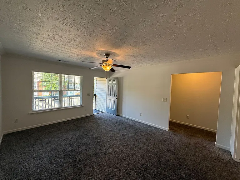 6231 Crystal Dr #B7 — Photo 4