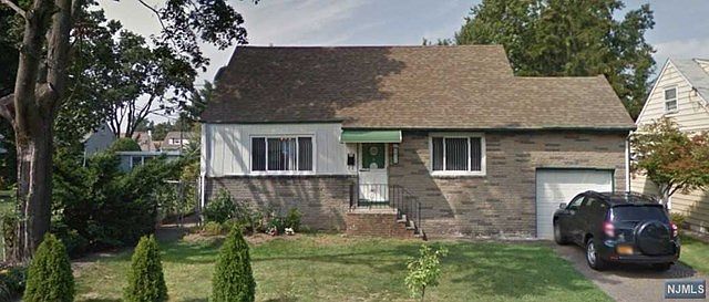 1st image of 2-24 28th St #1X