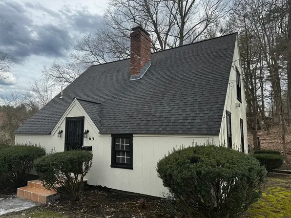65 Larch St, Clinton, MA 01510